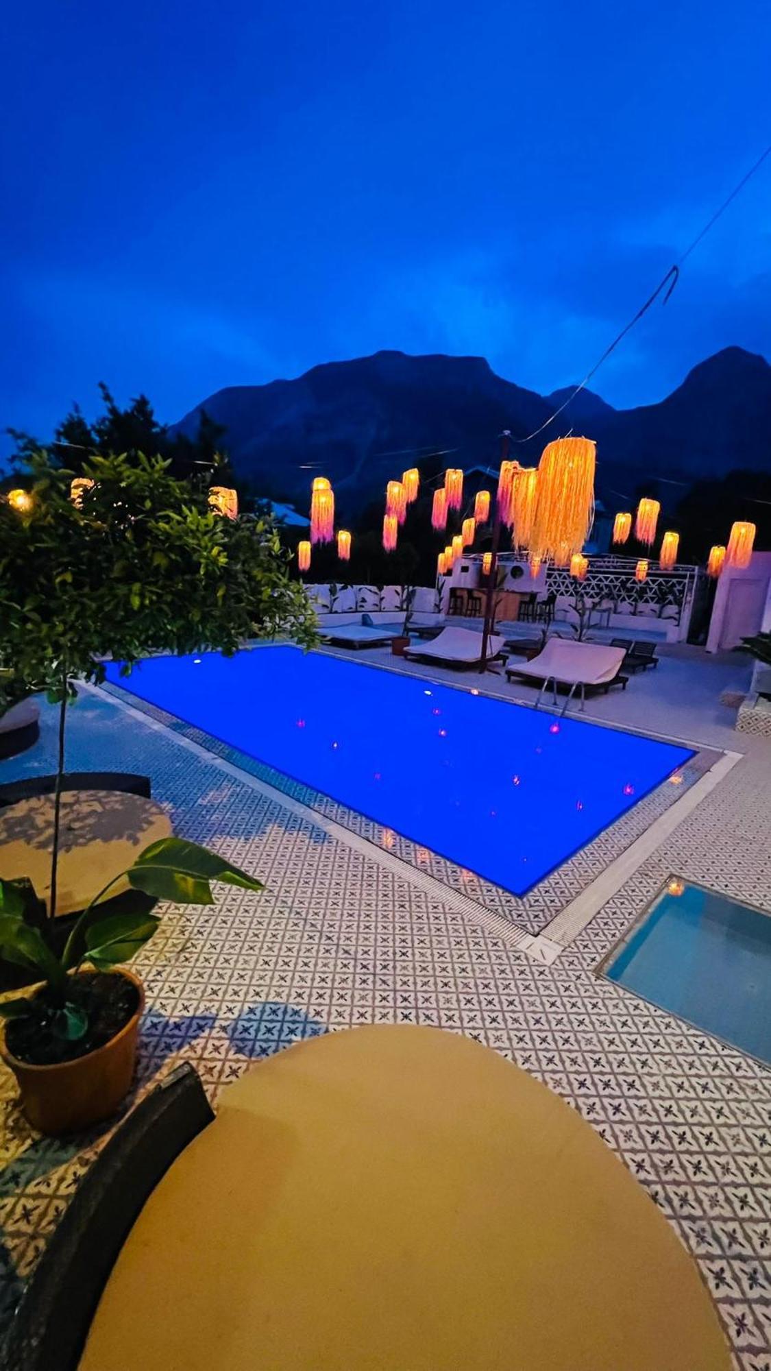 Gueler Butik Hotel Antalya Exteriör bild